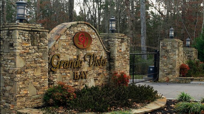 grand vista bay on watts bar lake (1)